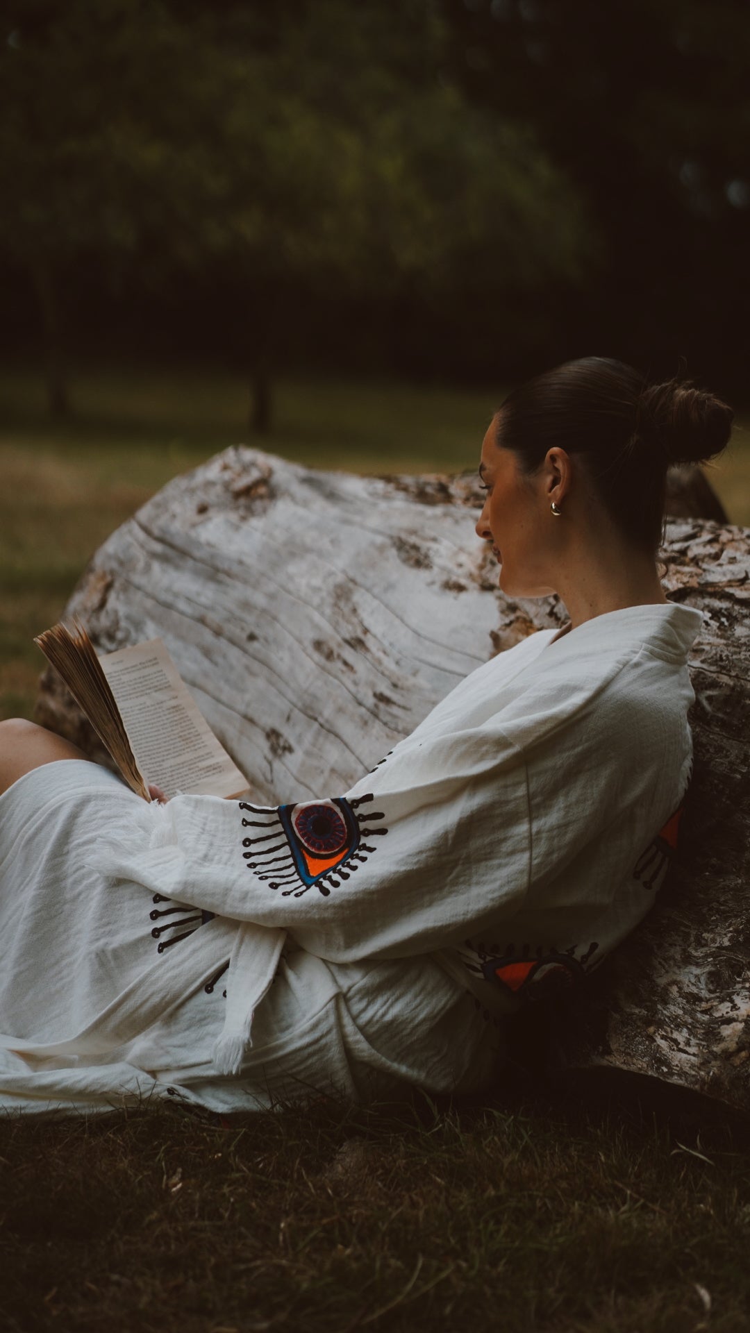 Long Cotton Robe: White with Orange Eye