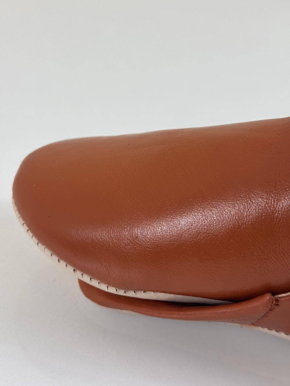 Handmade Moroccan Leather Babouche Slippers | Tan